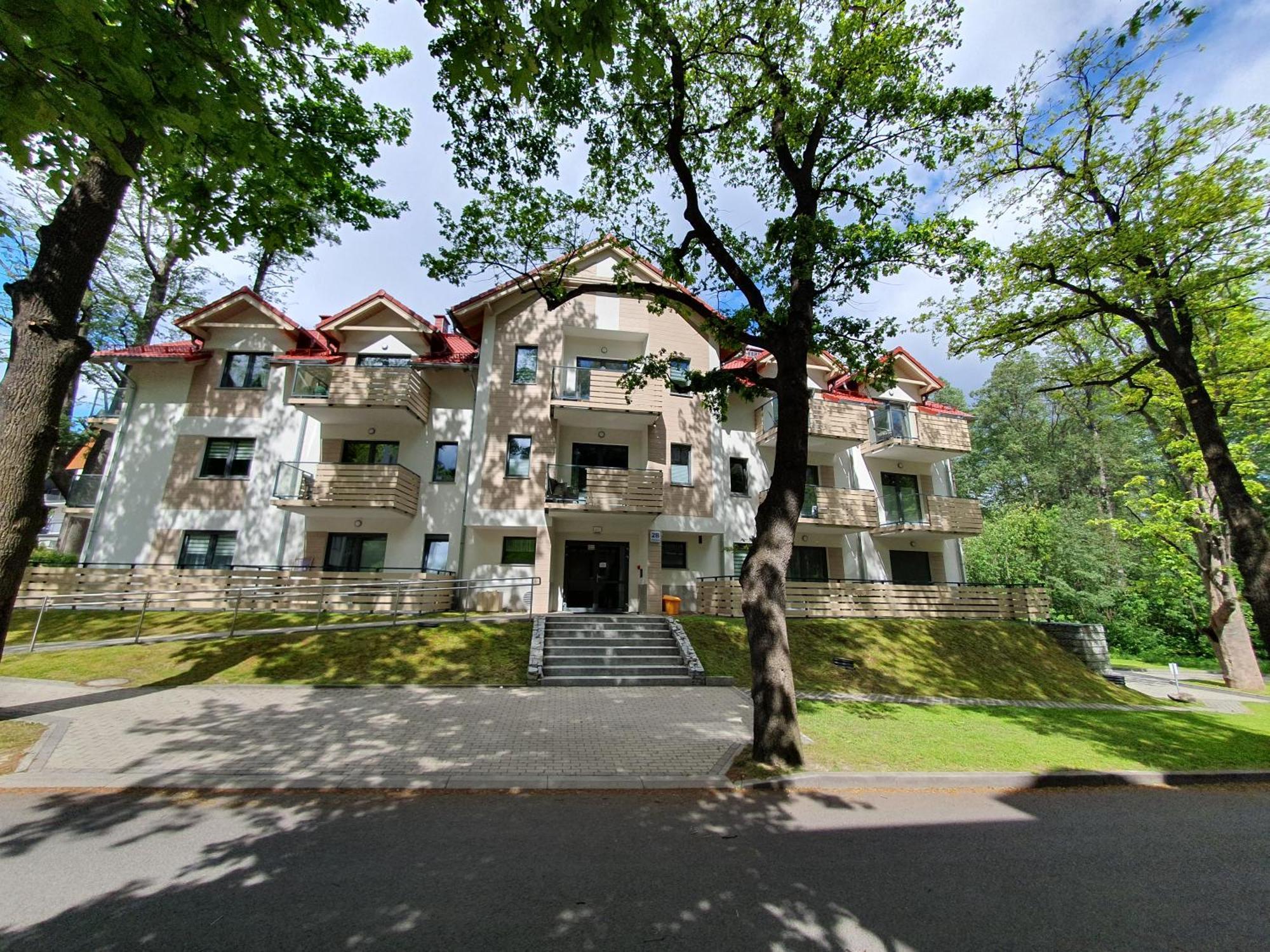 Apartamenty Sun&Fun Rezydencja Pod Debami Nad Lomnica 1B I 2B- Blisko Centrum I Sklepow W Otoczeniu Zieleni Karpacz Szoba fotó